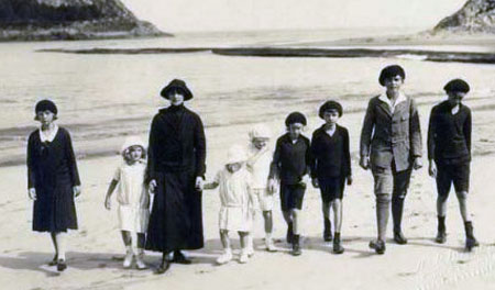 Zita et ses enfants, en Espagne