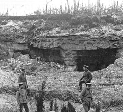 Caverne fortifiée occupée par les Allemands