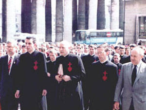 Remise du Liber II à Rome, le 13 mai 1983. Remise du Liber II à Rome, le 13 mai 1983.