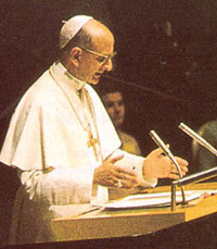 Paul VI devant l'assemblée générale de l'ONU, le 4 octobre 1965. Paul VI devant l'assemblée générale de l'ONU, le 4 octobre 1965.