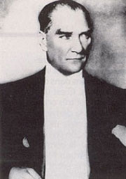 Mustapha Kémal (Atatürk)