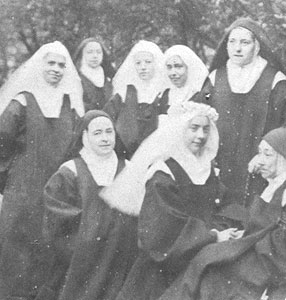 Sainte Thérèse au milieu des novices du Carmel