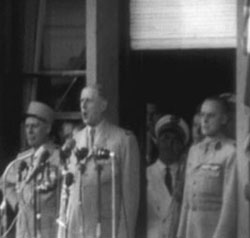 De Gaulle et Salan à Alger