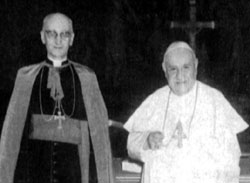 Mgr Duval et le pape Jean XXIII Mgr Duval et le pape Jean XXIII