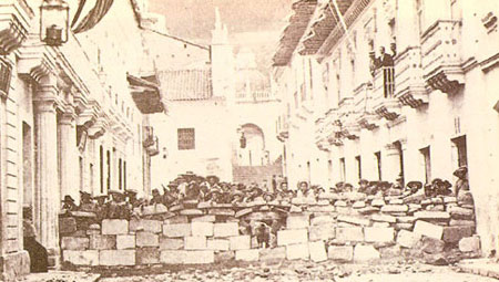 Barricades dans les rues de Quito.