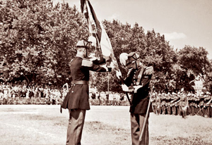 Baptême de la promotion “ Charles de Foucauld ” (1941), à l’École militaire de Saint-Cyr repliée à Aix-en-Provence.