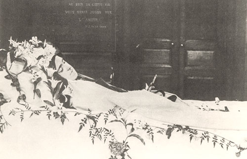 Exposition de Thérèse trois jours après sa mort Exposition de Thérèse trois jours après sa mort