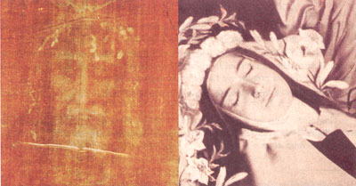 Sainte Thérèse sur son lit mortuaire vis-à-vis de la la Sainte Face Sainte Thérèse sur son lit mortuaire vis-à-vis de la la Sainte Face