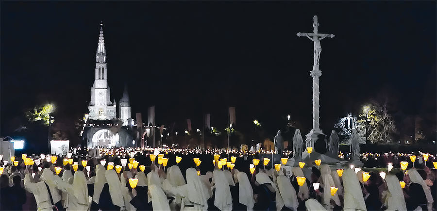 La procession aux flambeaux