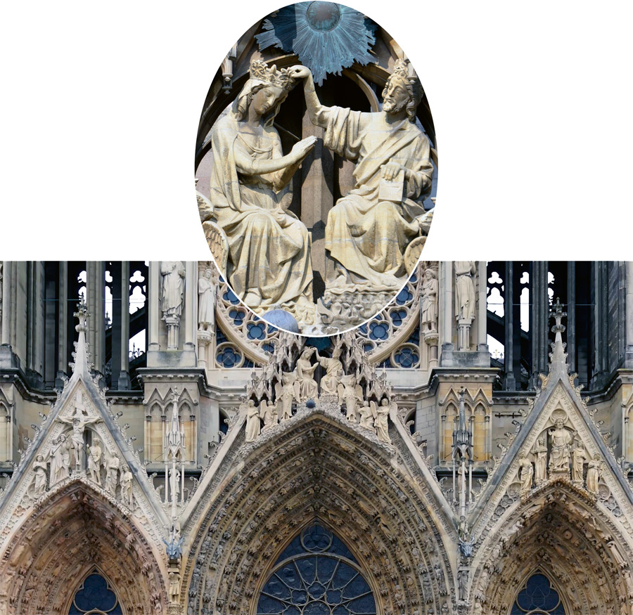 Façade de la cathédrale Notre-Dame de Reims. Au centre, le couronnement de la Vierge. Façade de la cathédrale Notre-Dame de Reims. Au centre, le couronnement de la Vierge.