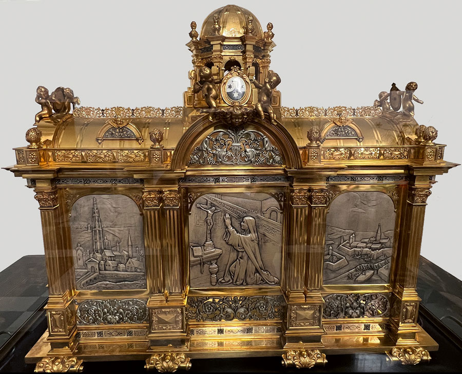 Reliquaire de la bienheureuse Anne de Saint-Barthélémy ( 1549-1626 ). Reliquaire de la bienheureuse Anne de Saint-Barthélémy ( 1549-1626 ).